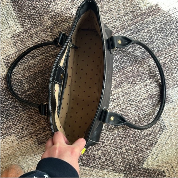 Kate Spade Black Shoulder Bag with Polished Leather - Picture 4 of 4